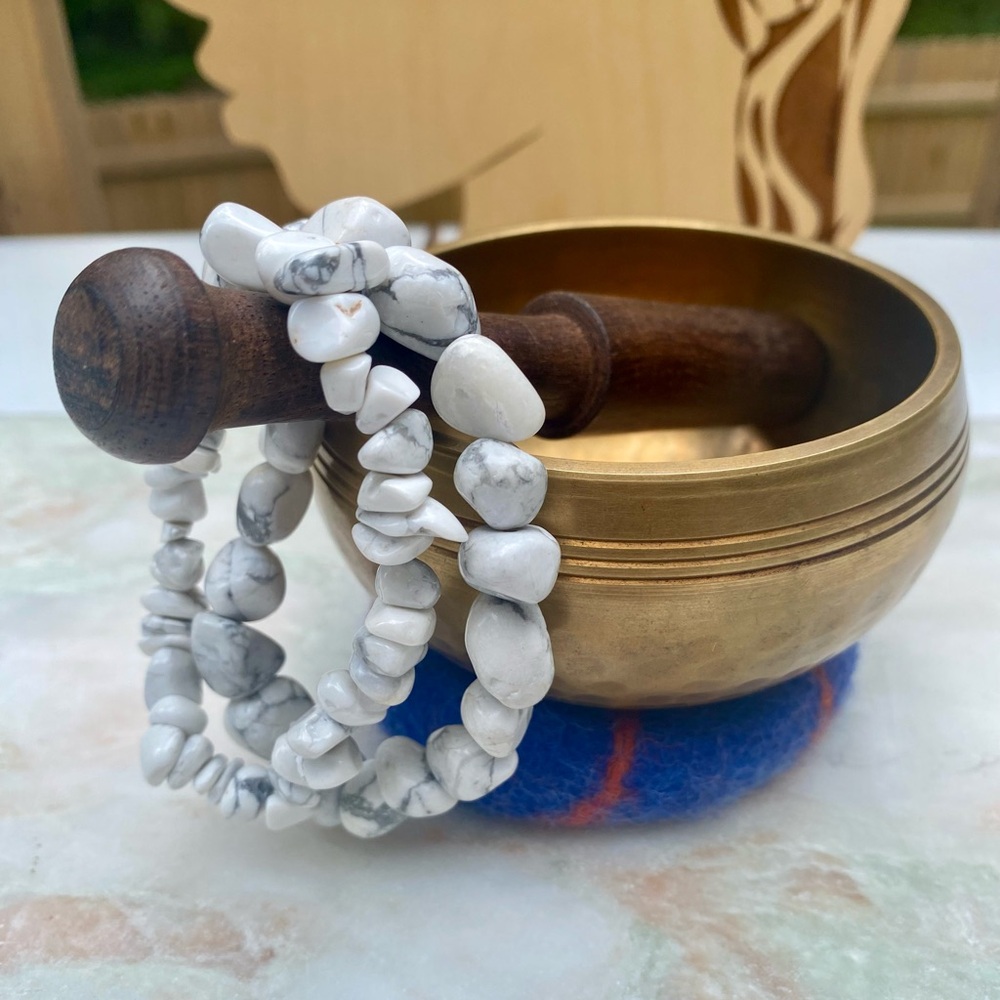 Natural White Howlite Stone of Peace Nugget & Large Chip Bracelets 2pcs